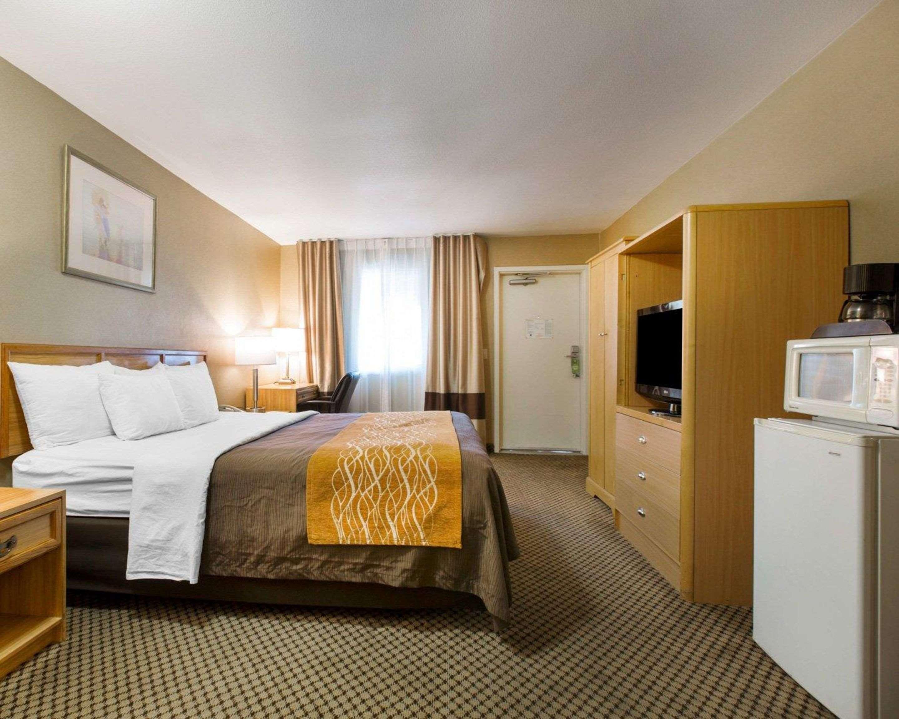 Comfort Inn & Suites Moreno Valley Near March Air Reserve Base Eksteriør bilde