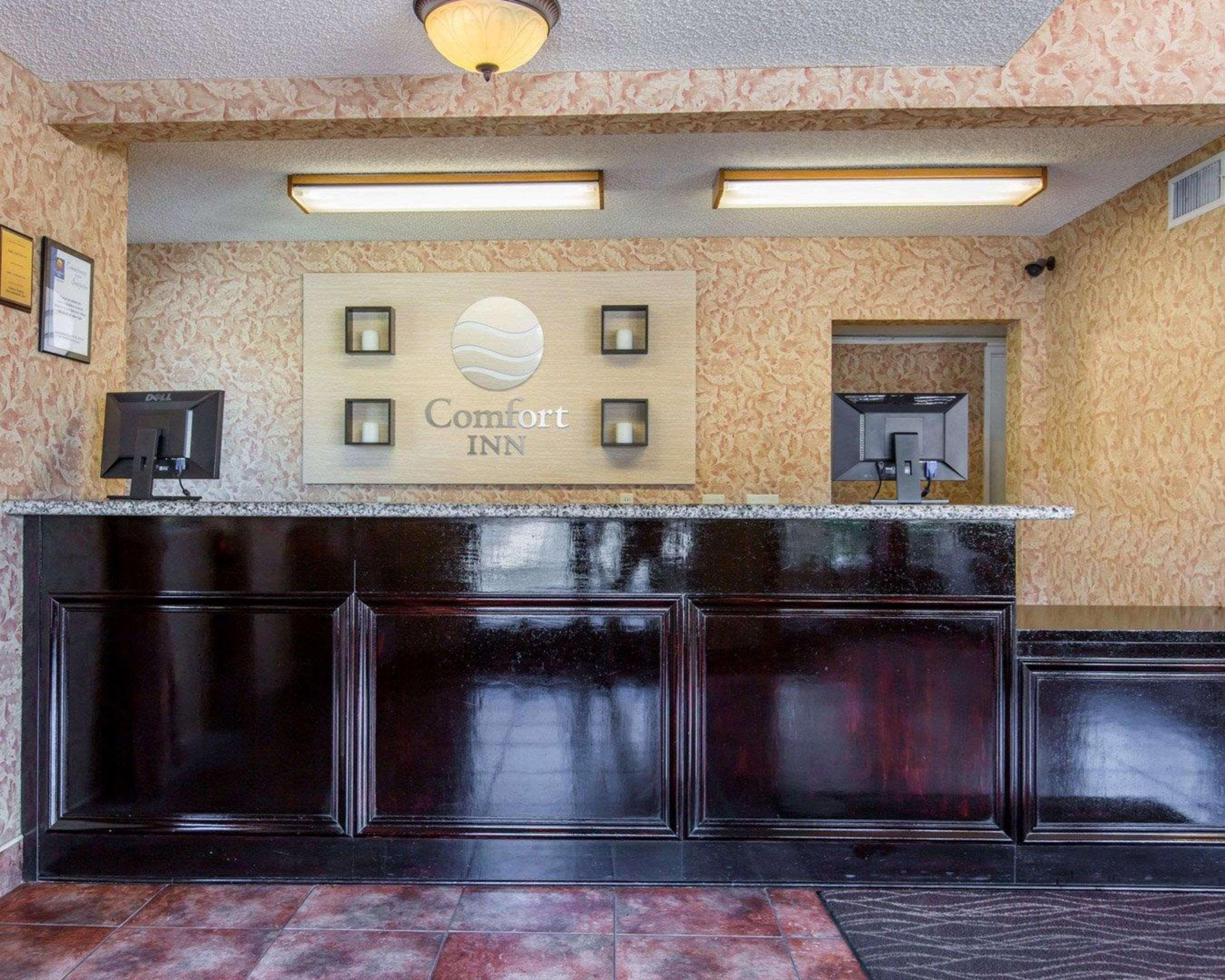 Comfort Inn & Suites Moreno Valley Near March Air Reserve Base Eksteriør bilde
