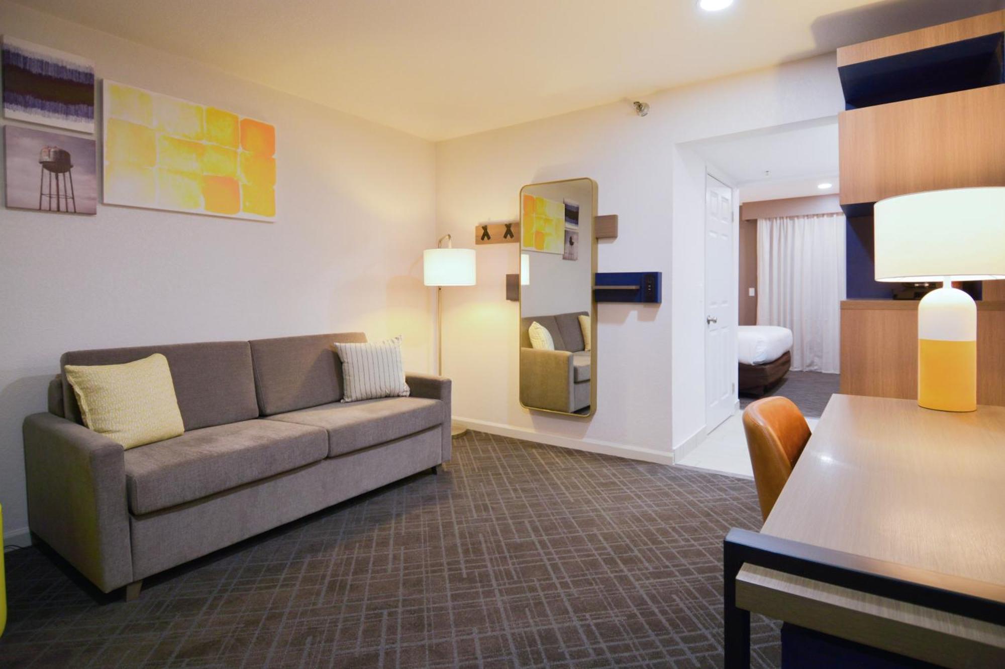 Comfort Inn & Suites Moreno Valley Near March Air Reserve Base Eksteriør bilde