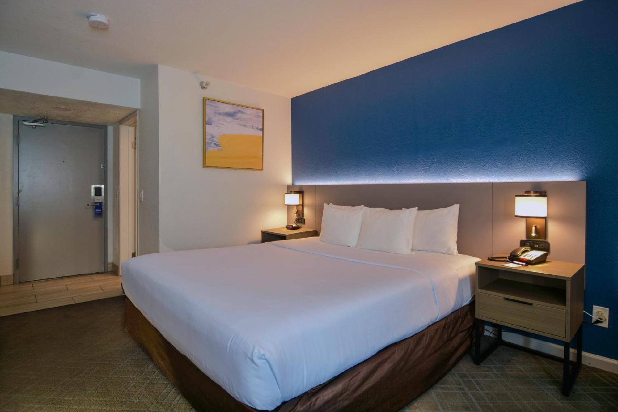 Comfort Inn & Suites Moreno Valley Near March Air Reserve Base Eksteriør bilde