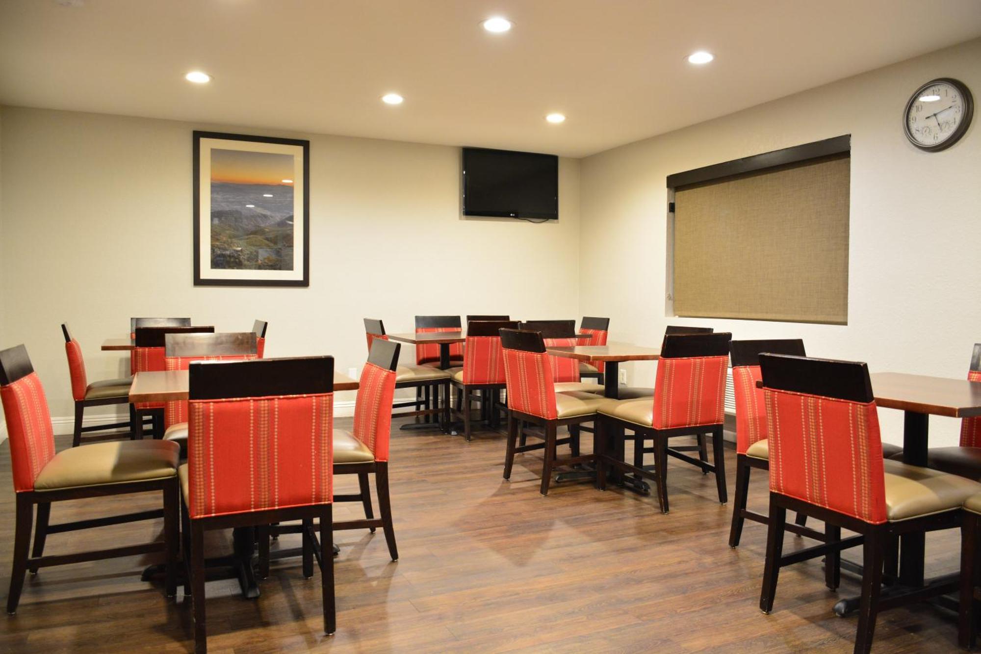 Comfort Inn & Suites Moreno Valley Near March Air Reserve Base Eksteriør bilde