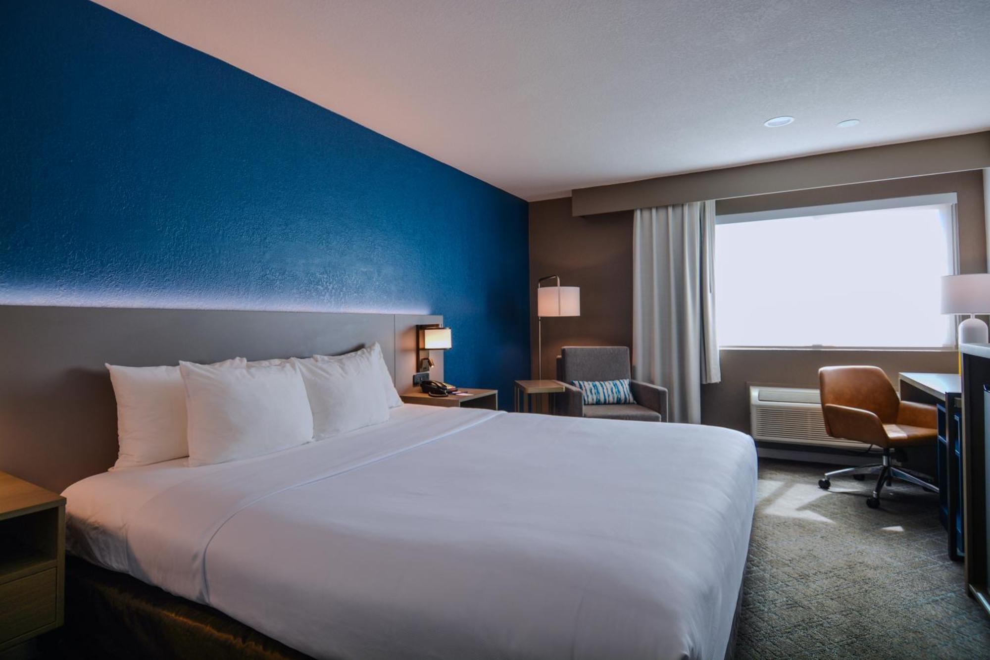 Comfort Inn & Suites Moreno Valley Near March Air Reserve Base Eksteriør bilde