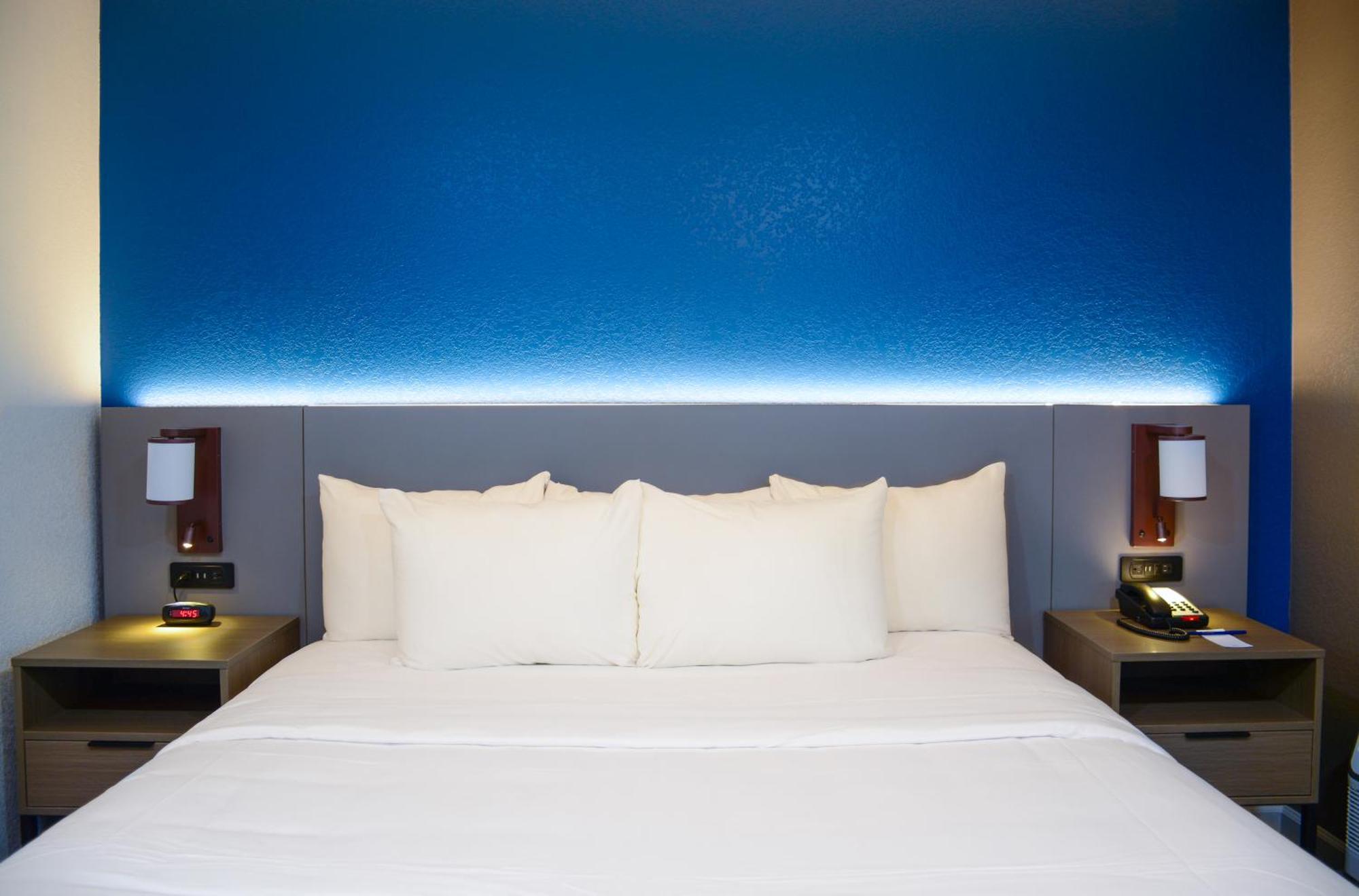 Comfort Inn & Suites Moreno Valley Near March Air Reserve Base Eksteriør bilde