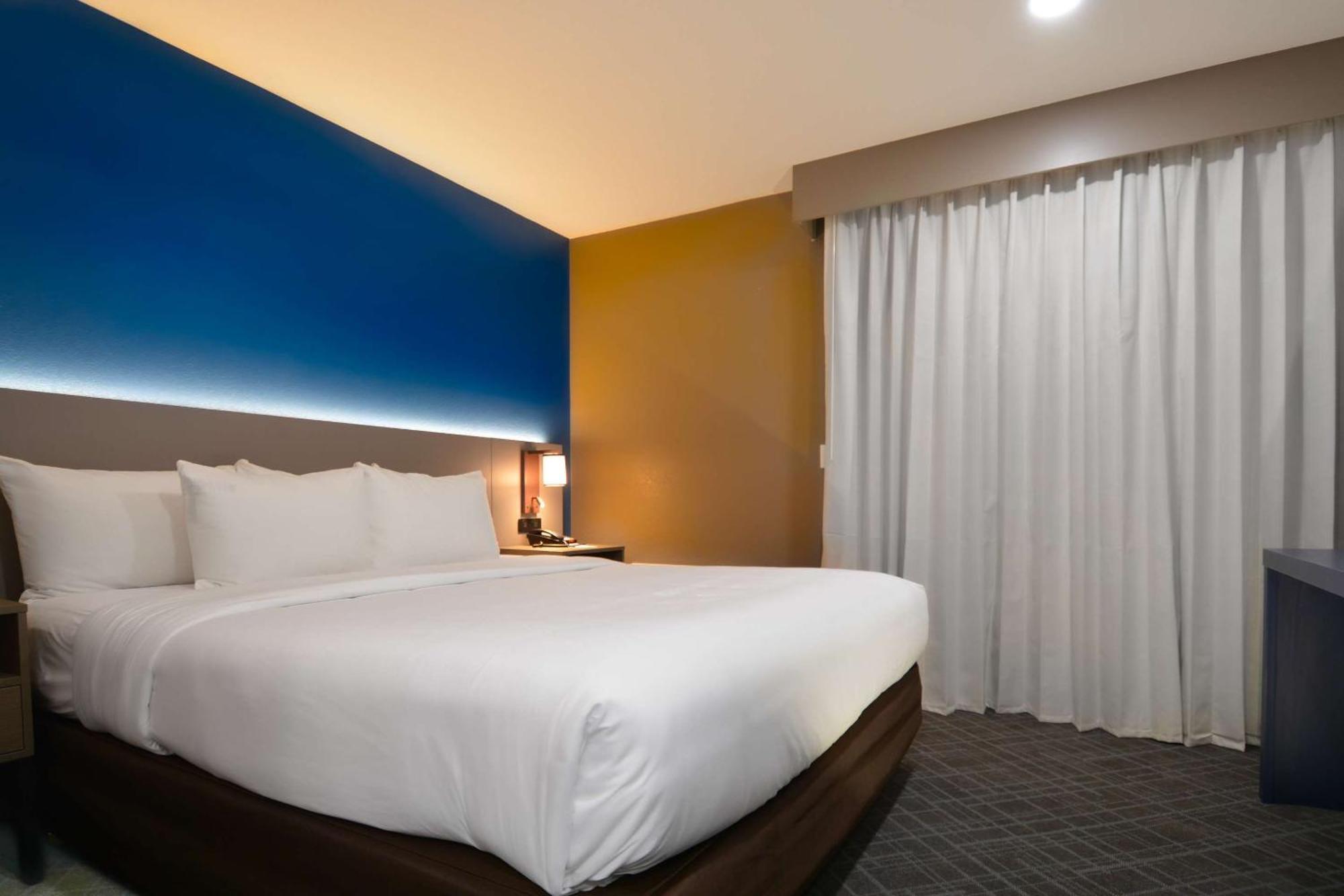 Comfort Inn & Suites Moreno Valley Near March Air Reserve Base Eksteriør bilde